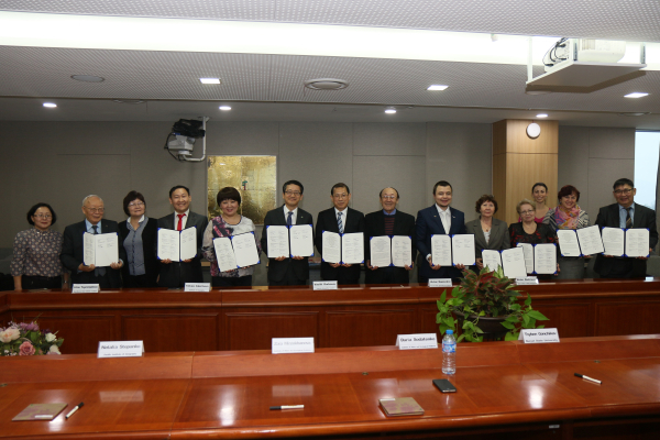 MOU between KEI, KREI and 9 Russian  Institutes 사진
